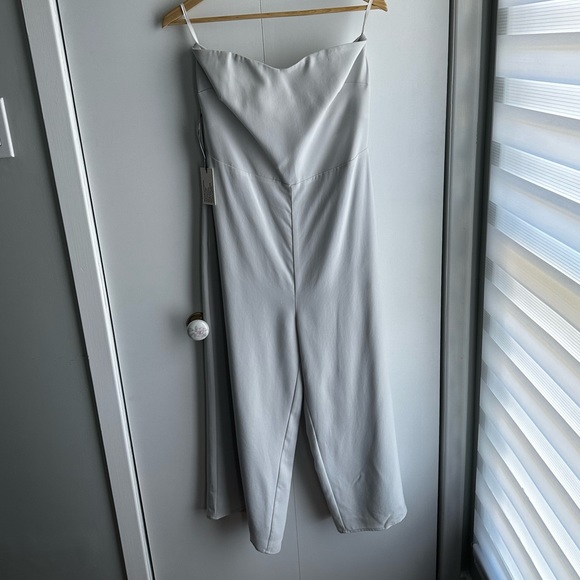 Babaton Robshaw Jumpsuit in Light Grey - Picture 4 of 9